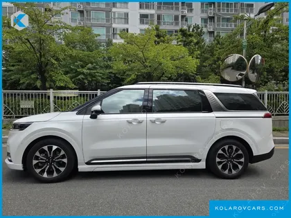 KIA CARNIVAL GASOLINE 9-SEATER SIGNATURE