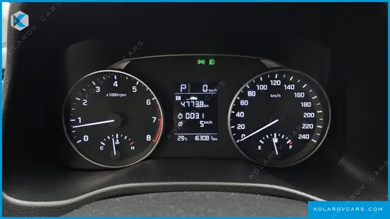 HYUNDAI ELANTRA (AVANTE) 1.6 LPI STYLE (RENTAL CAR)