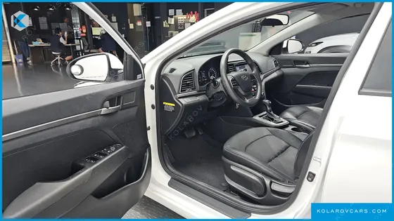 HYUNDAI ELANTRA (AVANTE) 1.6 LPI STYLE (RENTAL CAR)