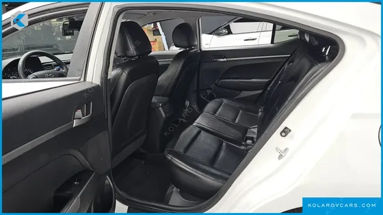 HYUNDAI ELANTRA (AVANTE) 1.6 LPI STYLE (RENTAL CAR)