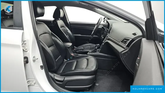 HYUNDAI ELANTRA (AVANTE) 1.6 LPI STYLE (RENTAL CAR)
