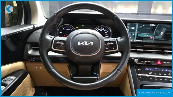 KIA CARNIVAL DIESEL 9-SEATER PRESTIGE