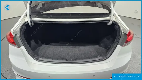 HYUNDAI ELANTRA (AVANTE) 1.6 GDI VALUE PLUS