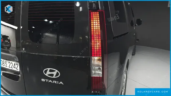 HYUNDAI STARIA L3.5 CARGO 3-SEATER