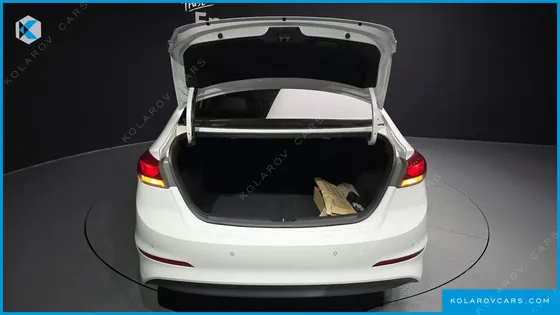 HYUNDAI ELANTRA (AVANTE) 1.6 GDI SMART