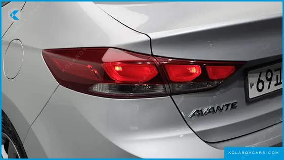 HYUNDAI ELANTRA (AVANTE) 1.6 GDI SMART