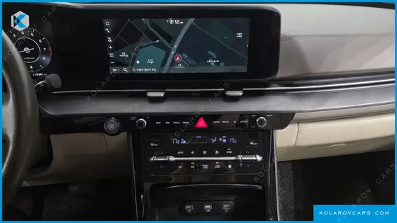 KIA CARNIVAL GASOLINE 9-SEATER NOBLESSE