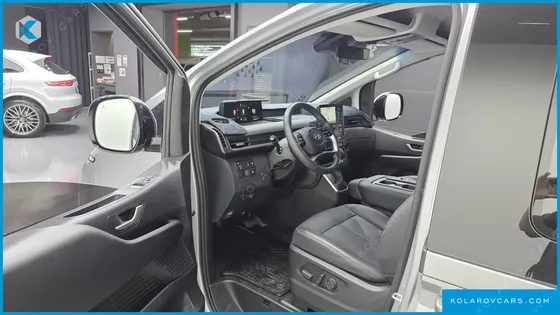 HYUNDAI STARIA L3.5 TOURER 11-SEATER