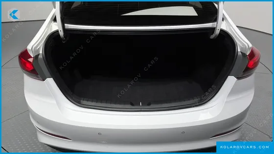 HYUNDAI ELANTRA (AVANTE) 1.6 GDI VALUE PLUS