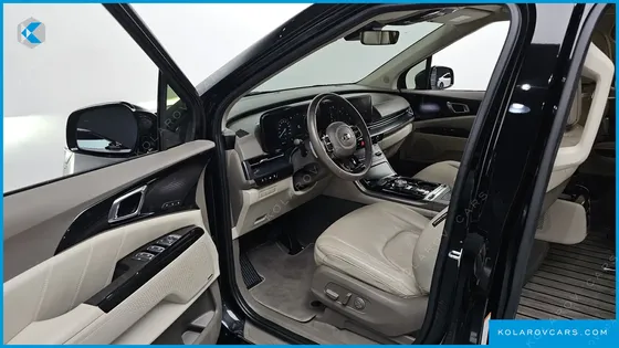 KIA CARNIVAL GASOLINE 9-SEATER HI-LIMOUSINE