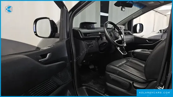 HYUNDAI STARIA CARGO 3-SEATER
