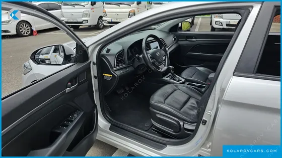 HYUNDAI ELANTRA (AVANTE) 1.6 GDI SMART