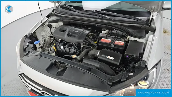 HYUNDAI ELANTRA (AVANTE) 1.6 GDI SMART