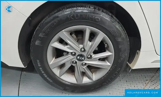 KIA K5 2.0 LPI RENTAL CAR