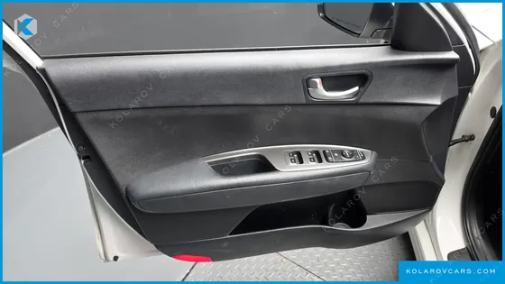 KIA K5 2.0 LPI RENTAL CAR