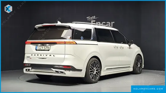 KIA CARNIVAL DIESEL 7-SEATER SIGNATURE