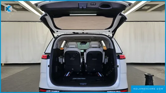 KIA CARNIVAL DIESEL 7-SEATER SIGNATURE