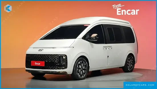 HYUNDAI STARIA LOUNGE 7-SEATER