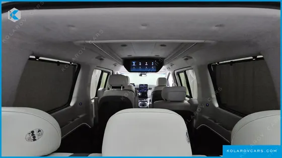 HYUNDAI STARIA LOUNGE 7-SEATER
