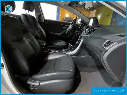 HYUNDAI ELANTRA (AVANTE) 1.6 GDI SMART