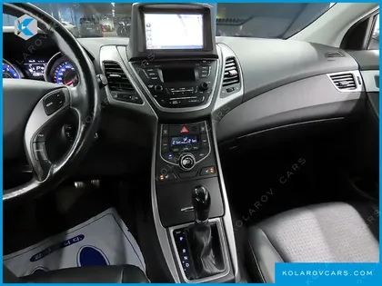 HYUNDAI ELANTRA (AVANTE) 1.6 GDI SMART