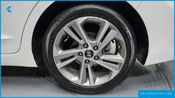 HYUNDAI ELANTRA (AVANTE) 1.6 GDI VALUE PLUS