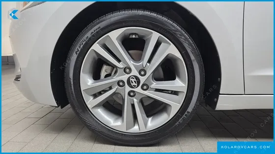 HYUNDAI ELANTRA (AVANTE) 1.6 GDI VALUE PLUS