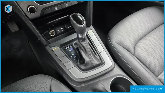 HYUNDAI ELANTRA (AVANTE) 1.6 GDI VALUE PLUS