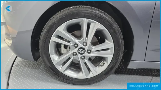 HYUNDAI ELANTRA (AVANTE) 1.6 GDI VALUE PLUS
