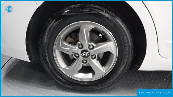 HYUNDAI ELANTRA (AVANTE) 1.6 GDI SMART