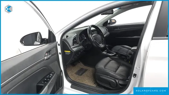 HYUNDAI ELANTRA (AVANTE) 1.6 GDI SMART