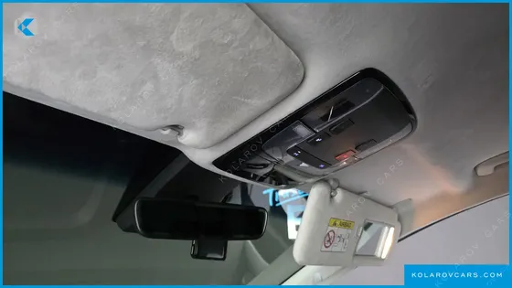 HYUNDAI STARIA 4WD LOUNGE 9-SEATER