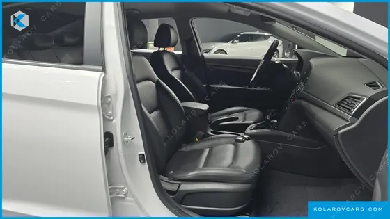 HYUNDAI ELANTRA (AVANTE) 1.6 GDI VALUE PLUS