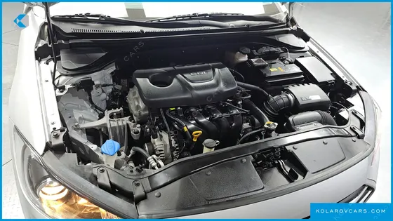 HYUNDAI ELANTRA (AVANTE) 1.6 GDI SMART