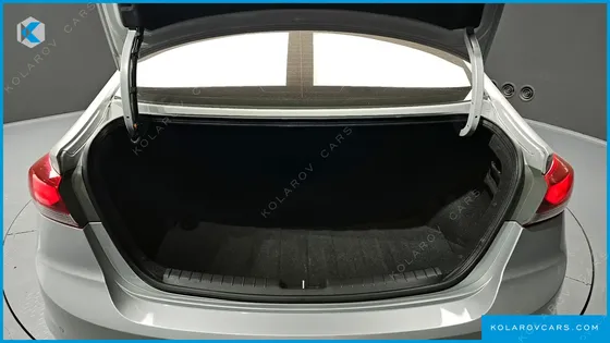 HYUNDAI ELANTRA (AVANTE) 1.6 GDI SMART