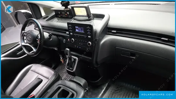 HYUNDAI STARIA CARGO 3-SEATER