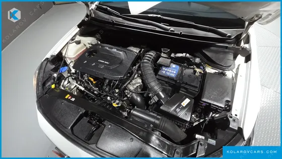 HYUNDAI ELANTRA (AVANTE) 1.6 E-VGT SMART