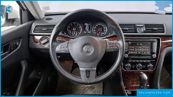 VOLKSWAGEN PASSAT 2.5
