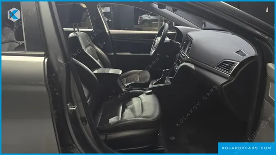 HYUNDAI ELANTRA (AVANTE) 1.6 GDI SMART
