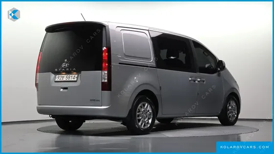 HYUNDAI STARIA CARGO 5-SEATER