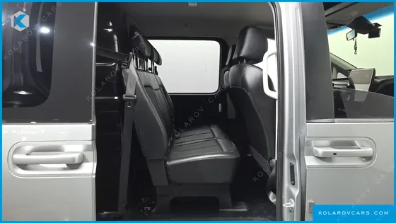 HYUNDAI STARIA CARGO 5-SEATER
