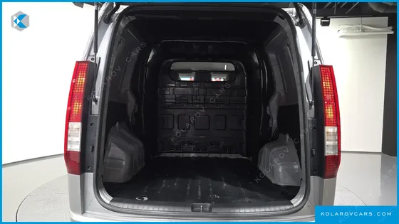 HYUNDAI STARIA CARGO 5-SEATER