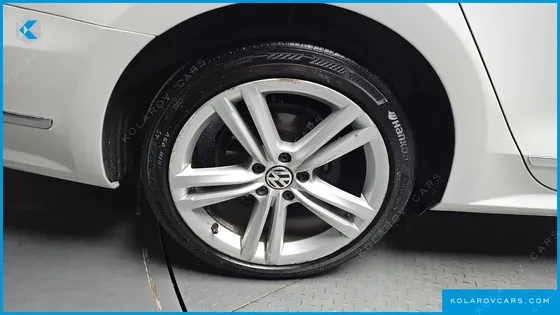VOLKSWAGEN PASSAT 2.0 TDI