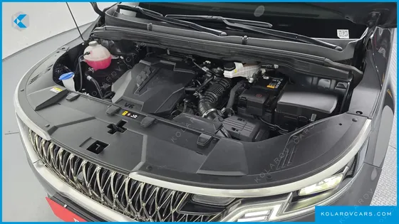 KIA CARNIVAL GASOLINE 7-SEATER SIGNATURE
