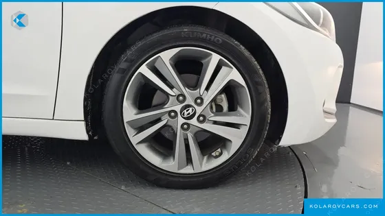 HYUNDAI ELANTRA (AVANTE) 1.6 GDI VALUE PLUS