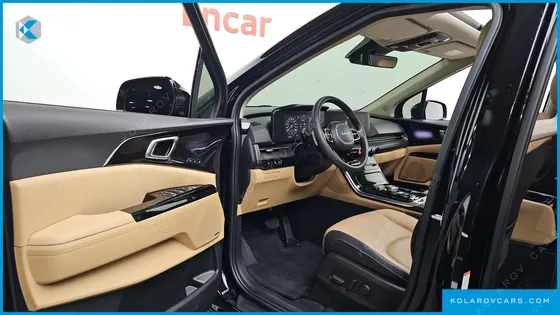 KIA CARNIVAL GASOLINE 9-SEATER SIGNATURE