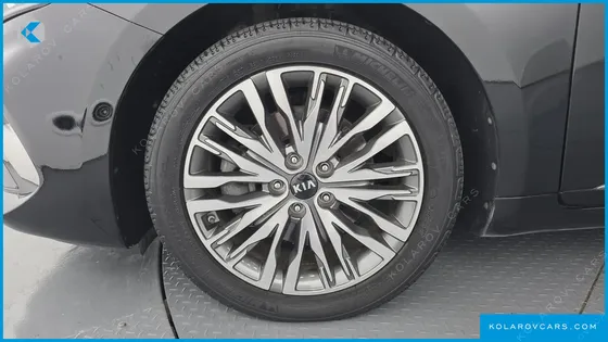 KIA K7 3.0 LPI PRESTIGE(RENTED)