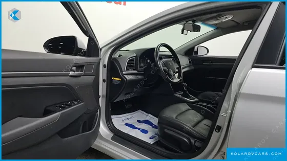 HYUNDAI ELANTRA (AVANTE) 1.6 GDI SMART