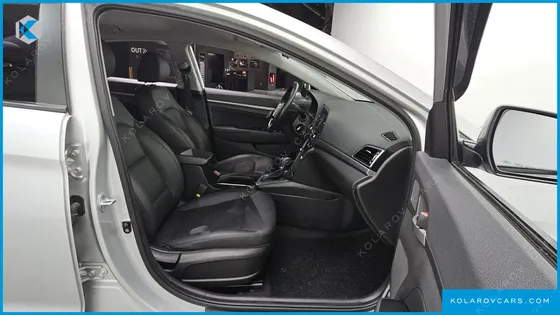 HYUNDAI ELANTRA (AVANTE) 1.6 GDI SMART