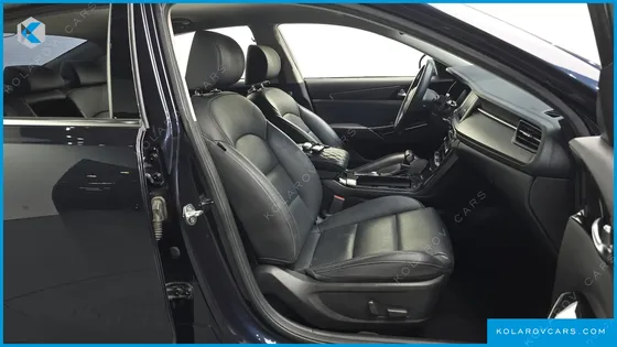 KIA K7 3.0 LPI TRENDY(RENTED CAR)